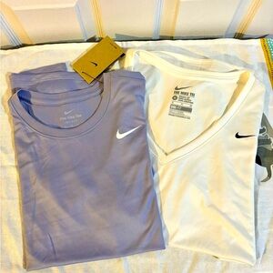 Nike women’s dry fit tee lot of 2 new.
